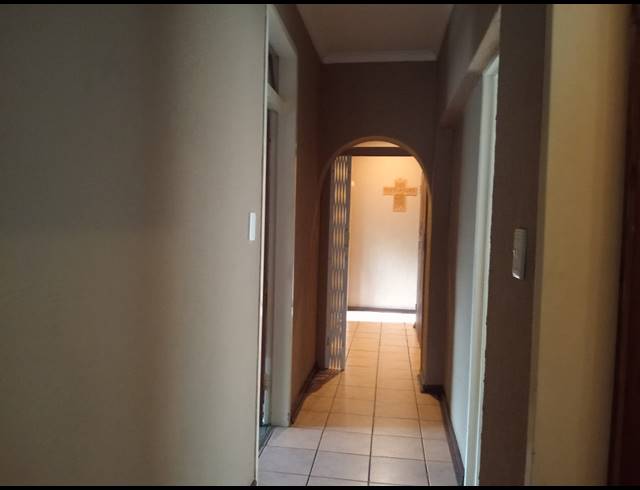5 BEDROOM HOUSE FOR SALE IN BIRCHLEIGH